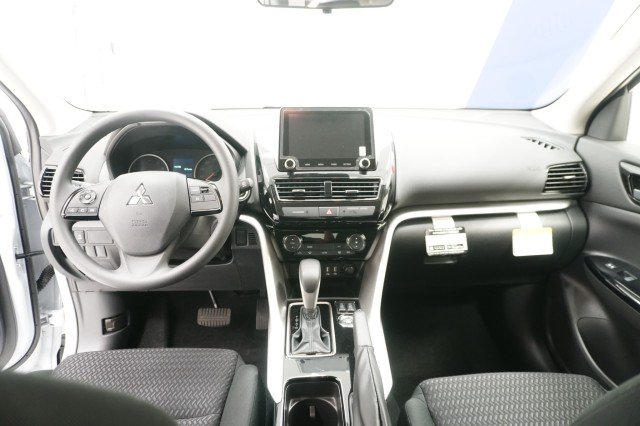 New 2026 White Diamond Mitsubishi LE 1.5T S-AWC image 21