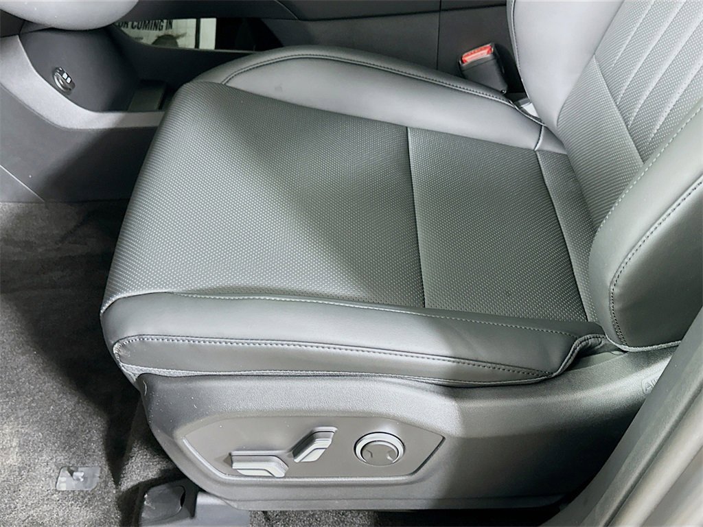 Used 2025 Gray Hyundai XRT image 17