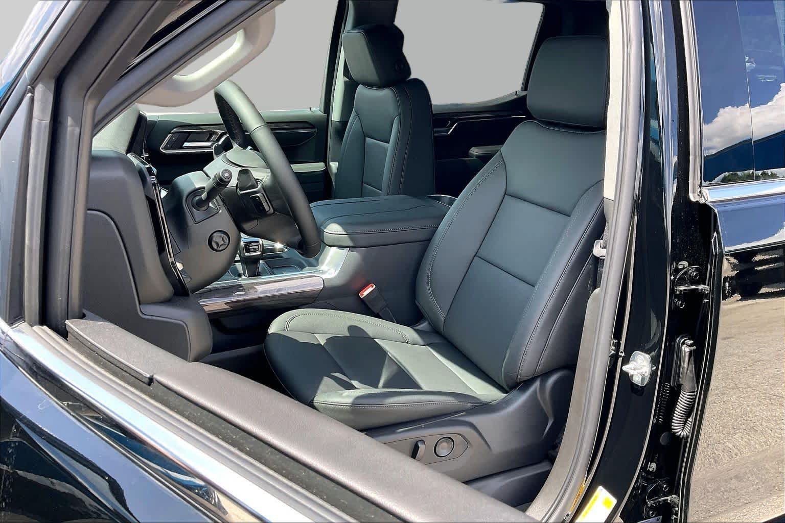 2026 Chevrolet Silverado 1500 LTZ - Photo 9