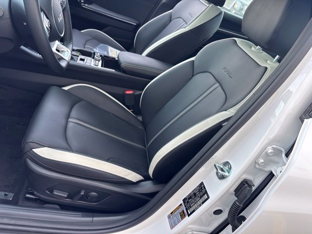 Used 2025 Snow White Pearl Kia GT-Line image 15