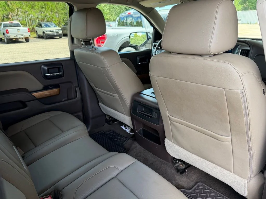 Used 2018 White Chevrolet LTZ image 13