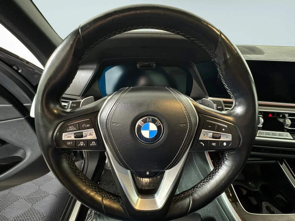 Used 2019 Gray BMW xDrive40i image 28