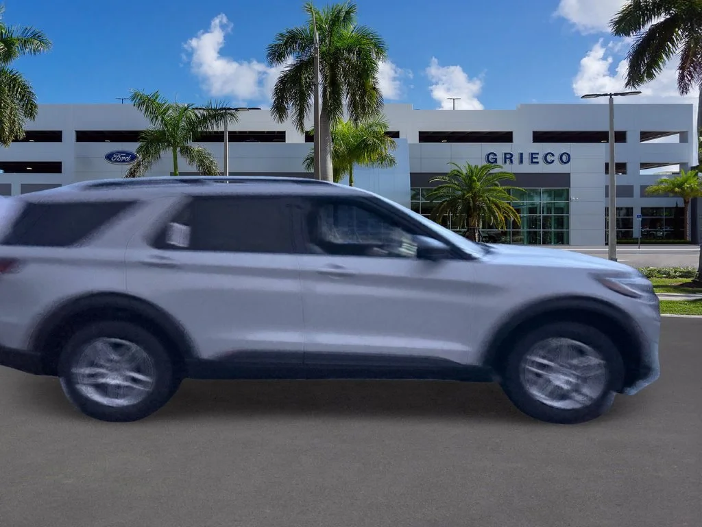 New 2027 Avalanche Gray Ford Active image 8