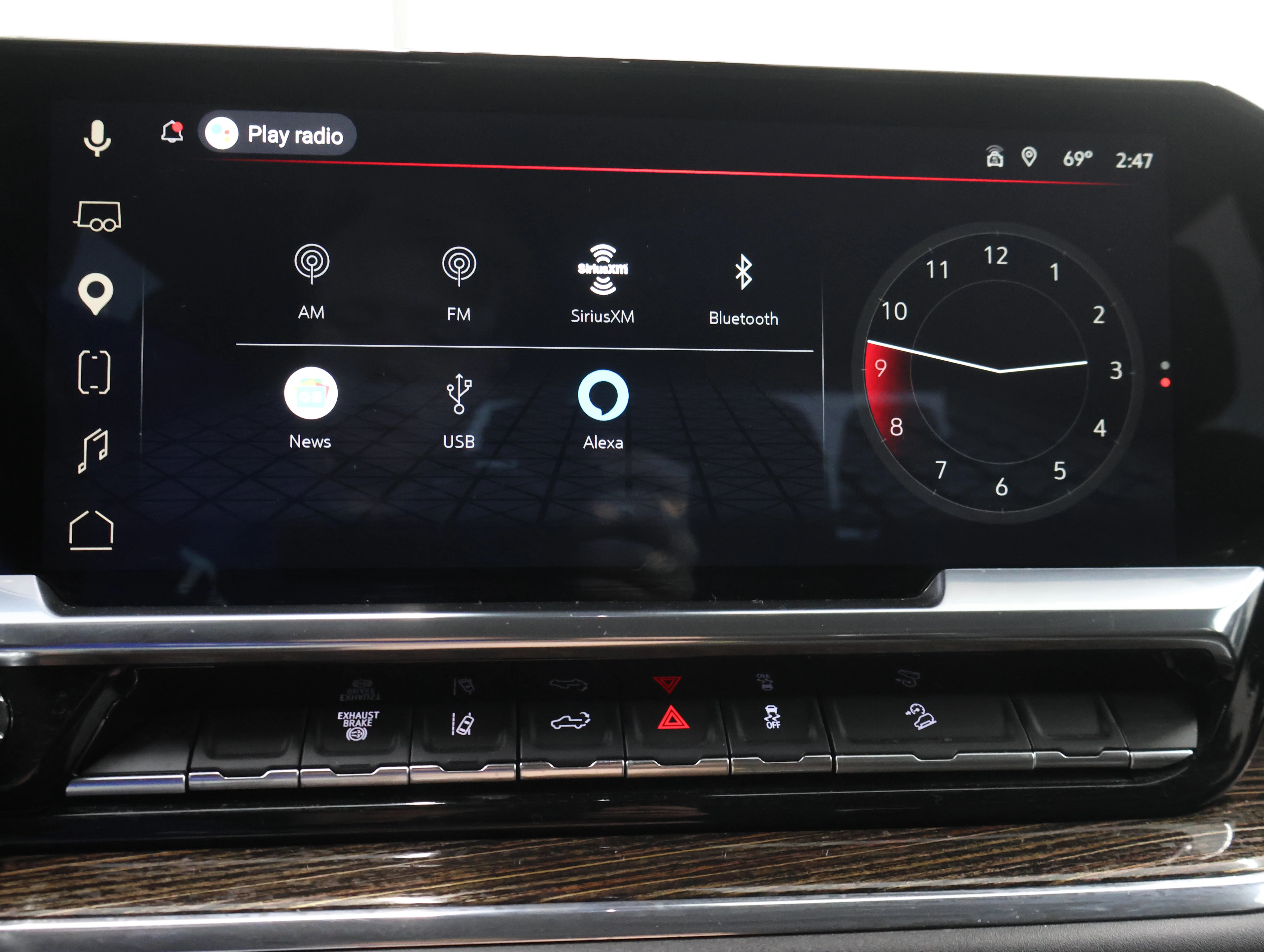 Used 2025 Summit White GMC SLE image 53