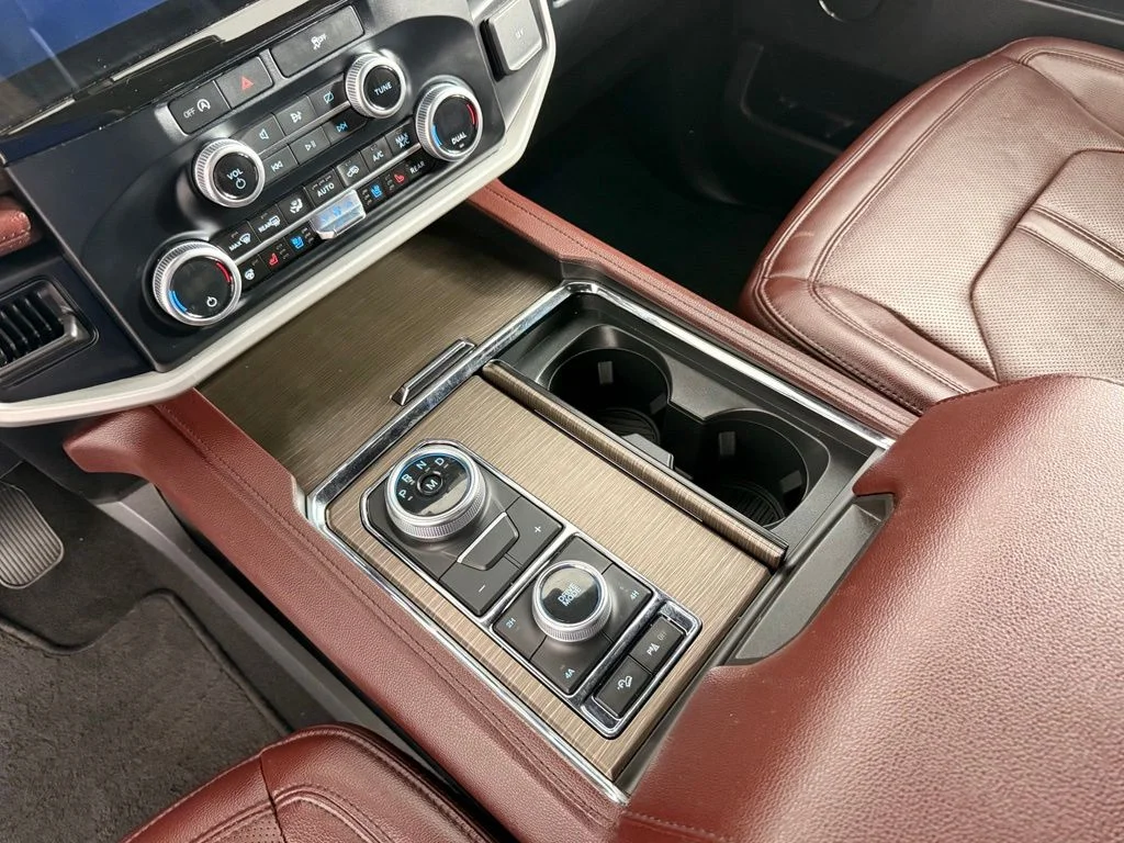 Used 2024 White Ford Limited image 6