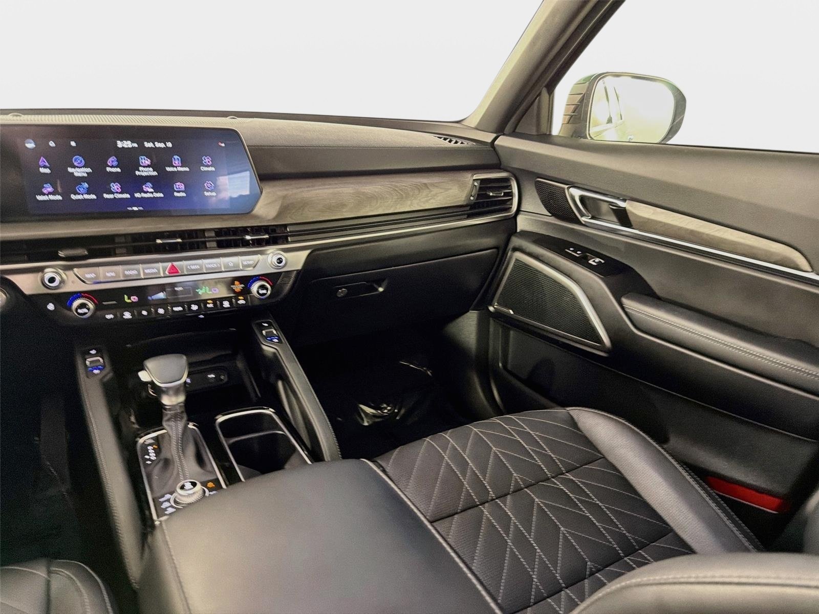 Used 2024 Ebony Black Kia EX X-Line image 25