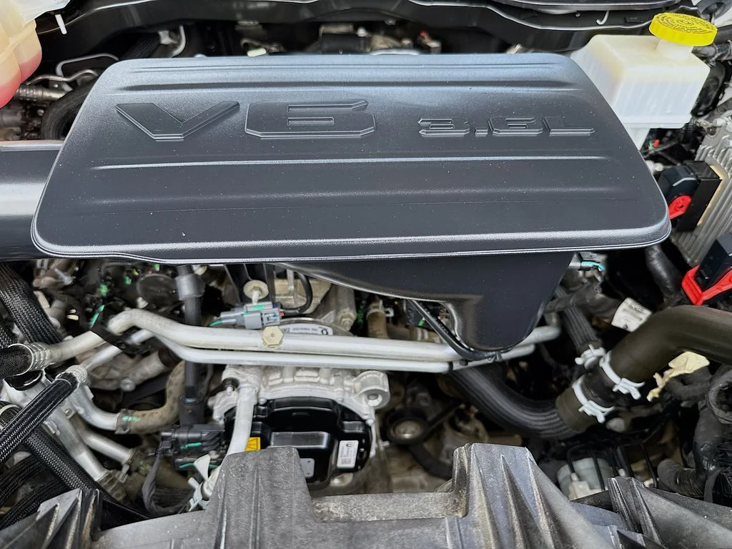 Used 2023 Bright White Clearcoat Ram Big Horn image 31