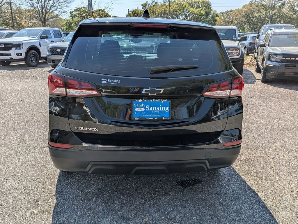 Used 2022 Black Chevrolet LS image 16