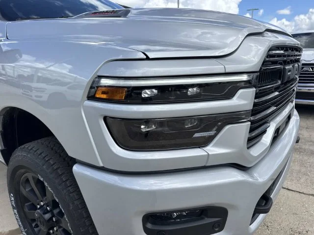 New 2027 Silver-Zynith Exterior Paint RAM Laramie image 2