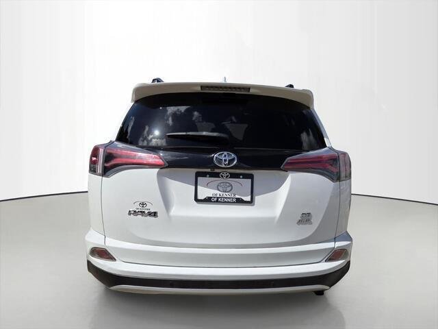Used 2016 Super White Toyota SE image 4