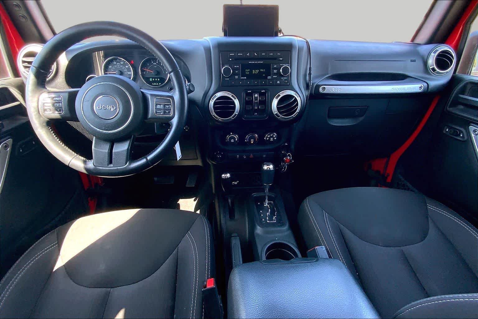 Used 2017 Firecracker Red Clearcoat Jeep Rubicon image 14