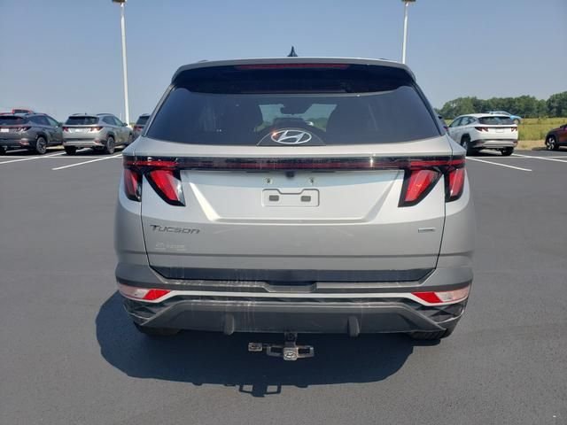 Used 2024 Silver Hyundai SEL image 6