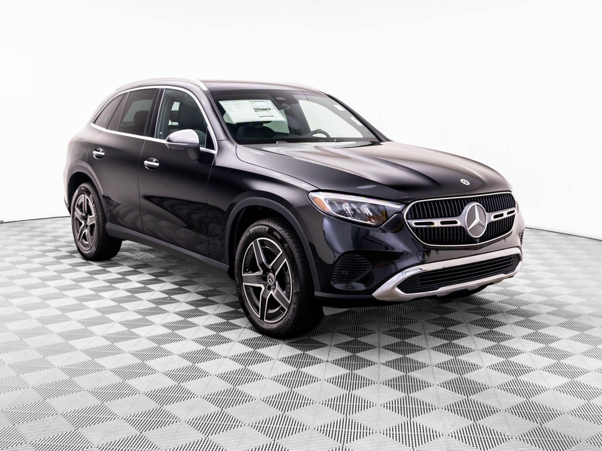 New 2027 Black Mercedes-Benz GLC 300 image 7
