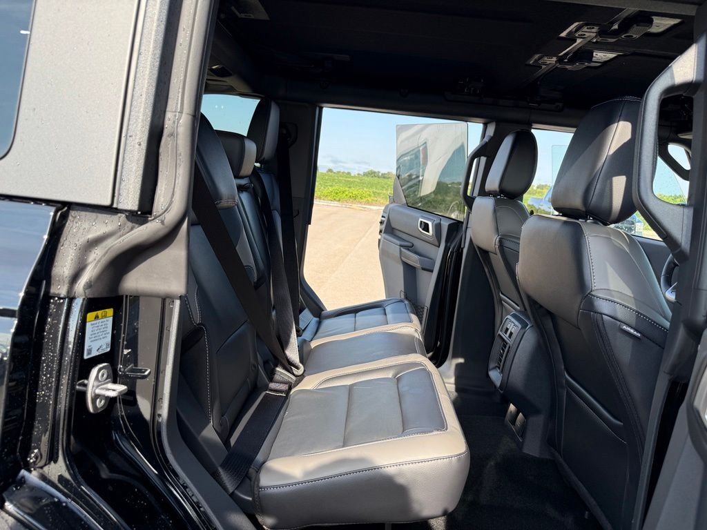 New 2026 Shadow Black Ford Outer Banks® image 20