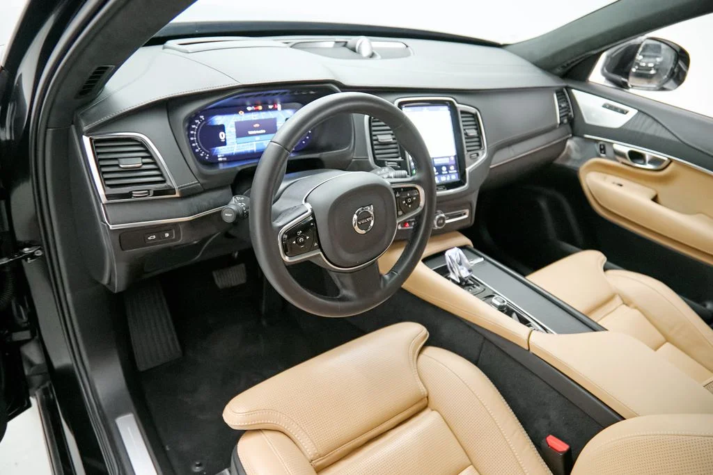 Certified Used 2024 Onyx Black Volvo Ultimate image 11