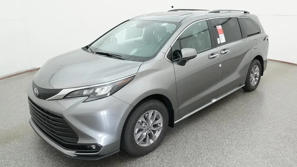 2026 Toyota Sienna XLE