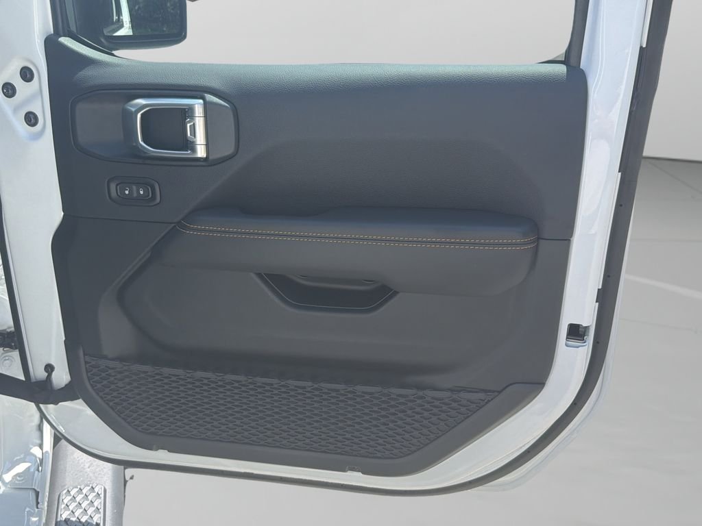 New 2026 White Jeep Sahara image 13