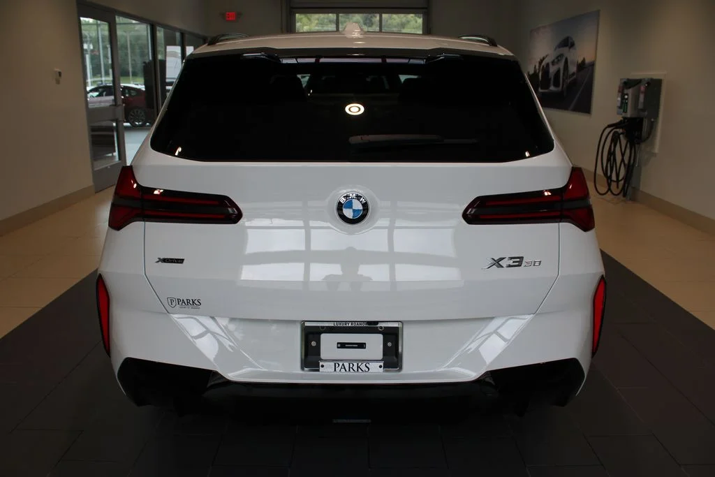 New 2026 Alpine White BMW 30 xDrive image 25