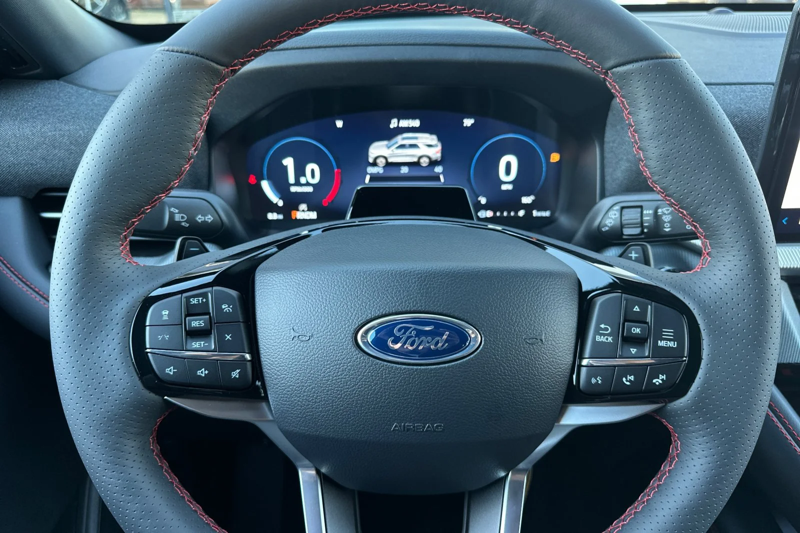 2026 Ford Explorer ST - Photo 24