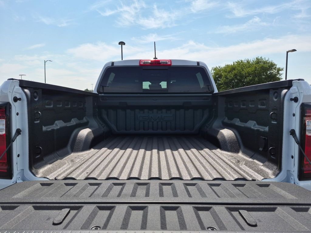 New 2026 Summit White GMC 4WD AT4X image 6