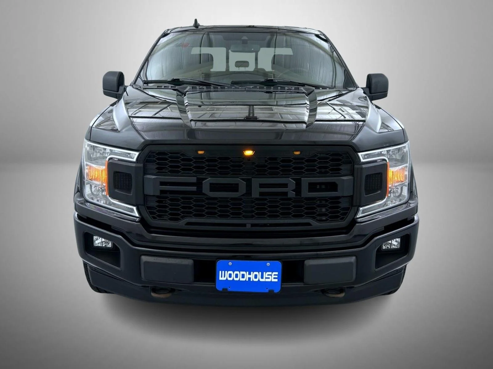 Used 2020 Black Ford XLT image 2