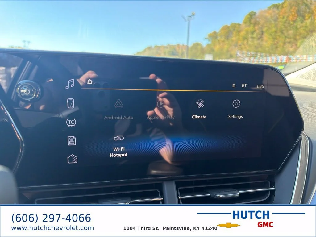 New 2026 Mosaic Black Metallic Chevrolet ACTIV image 39