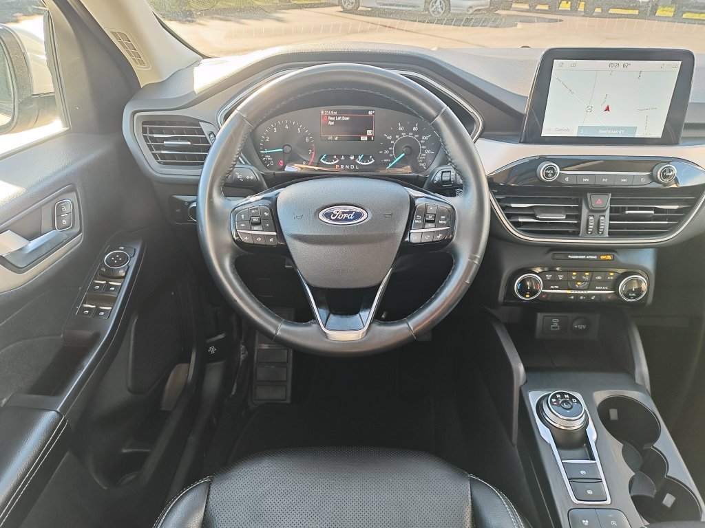 Used 2022 White Ford SEL image 16