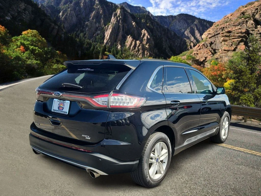 Used 2016 Black Ford SEL image 3