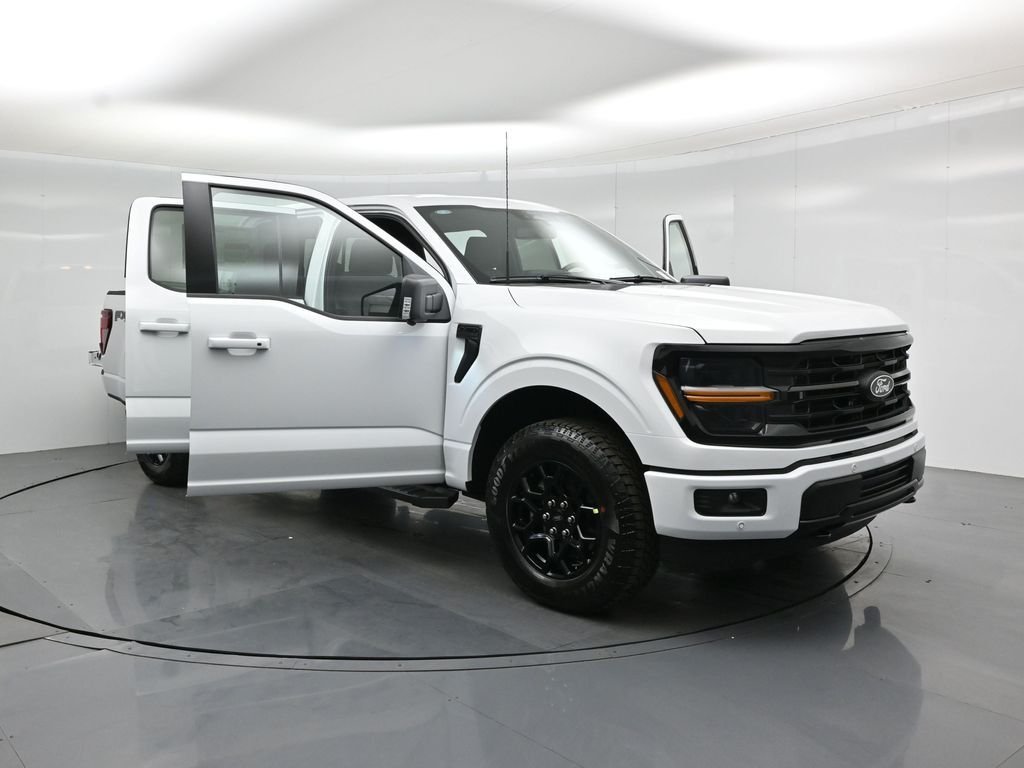 New 2026 Oxford White Ford XLT image 30
