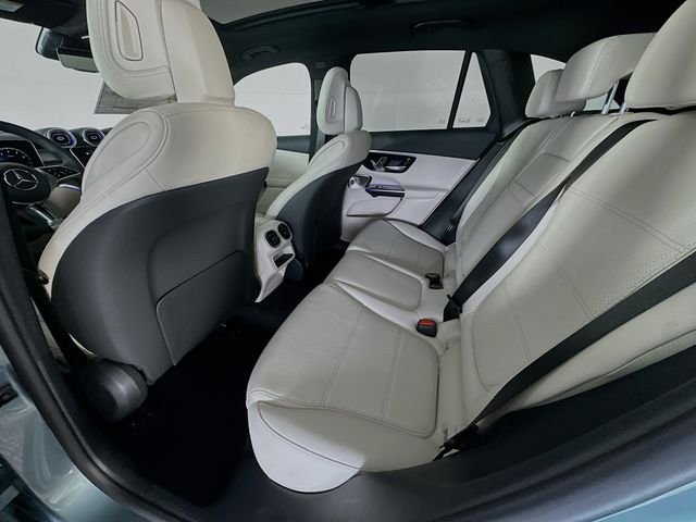 New 2026 Verde Silver Metallic Mercedes-Benz GLC 300 image 25