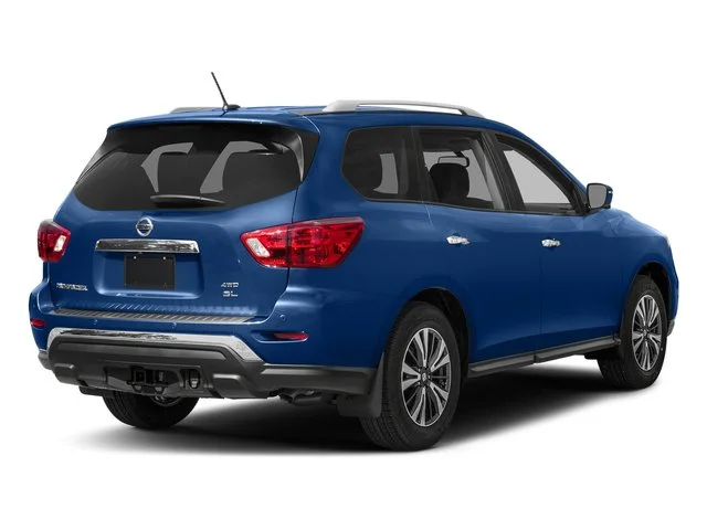 2018 Nissan Pathfinder SL 2WD's photo