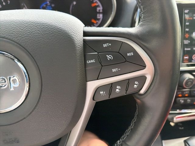Used 2020 Red Jeep Overland image 13