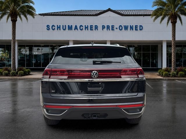 Used 2026 Deep Black Pearl Volkswagen 2.0T SE w/Technology image 6