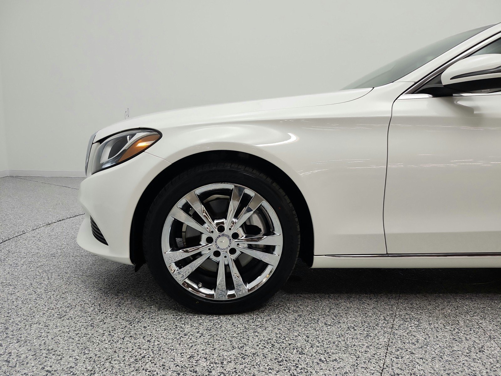 Used 2016 Polar White Mercedes-Benz C 300 Luxury image 21