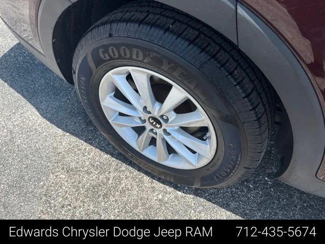 Used 2019 Purple Kia LX image 10