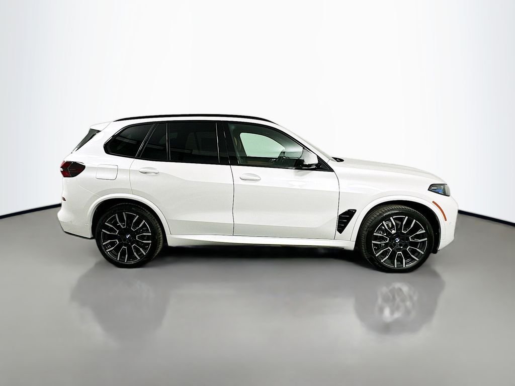 Used 2026 Mineral White Metallic BMW xDrive40i image 4