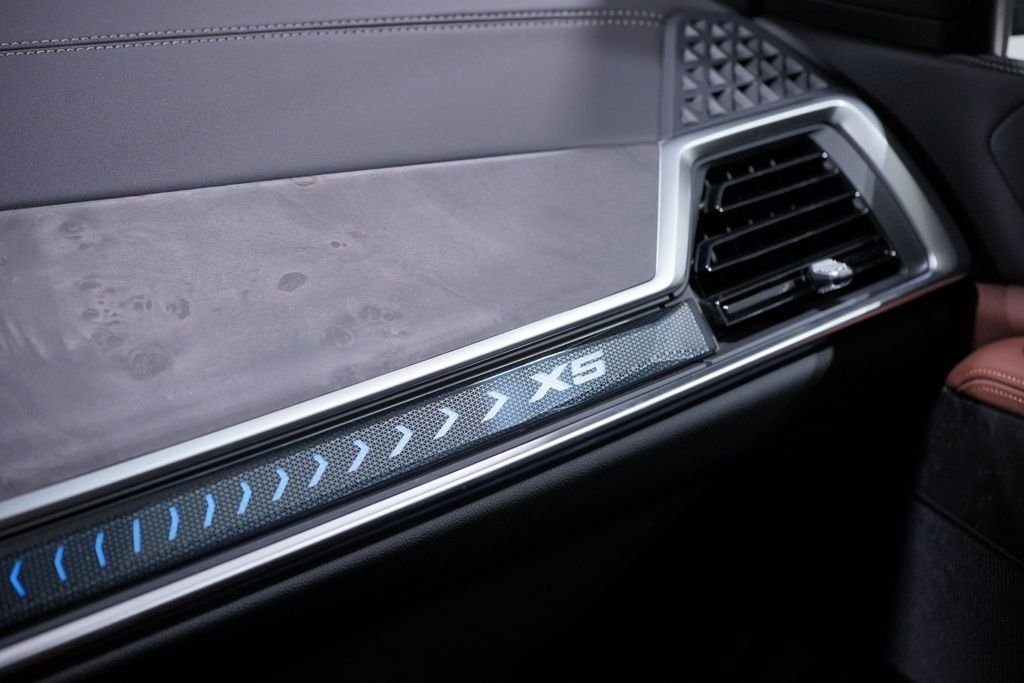New 2026 Alpine White BMW xDrive50e image 12