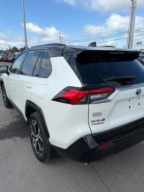 Used 2021 White Toyota XSE image 11