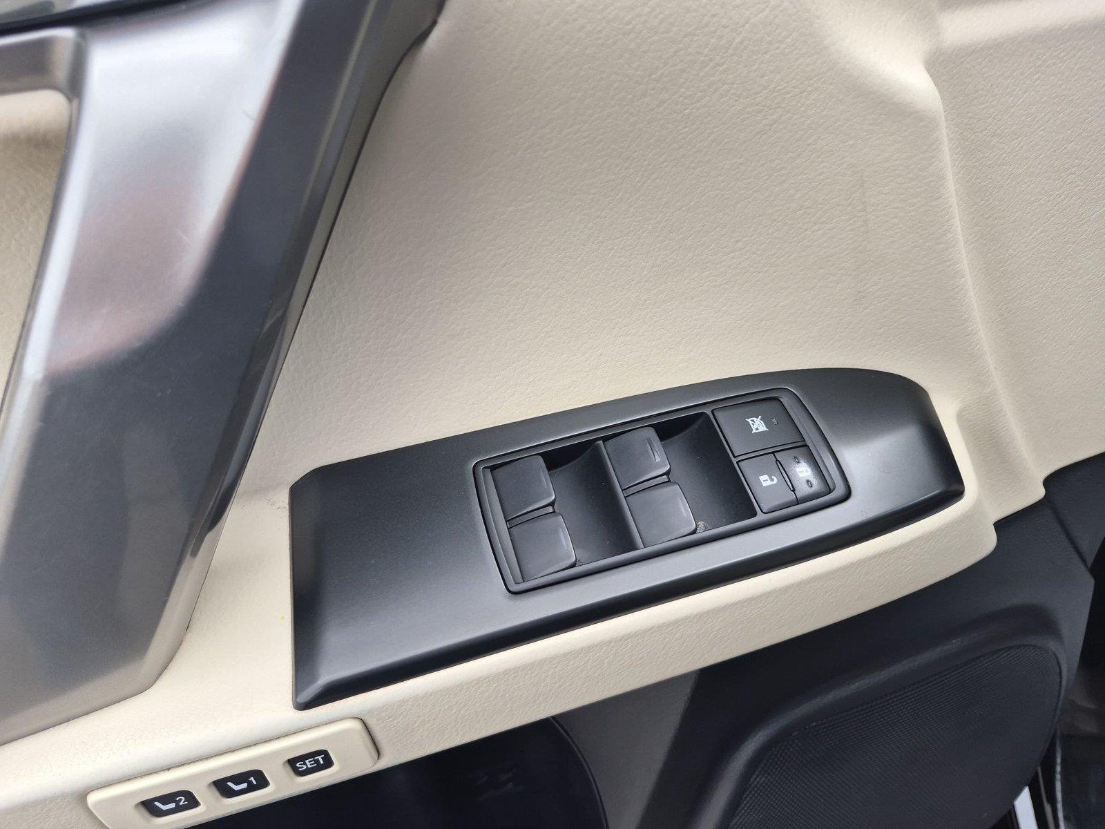 Used 2022 Black Onyx Lexus GX 460 Premium image 15
