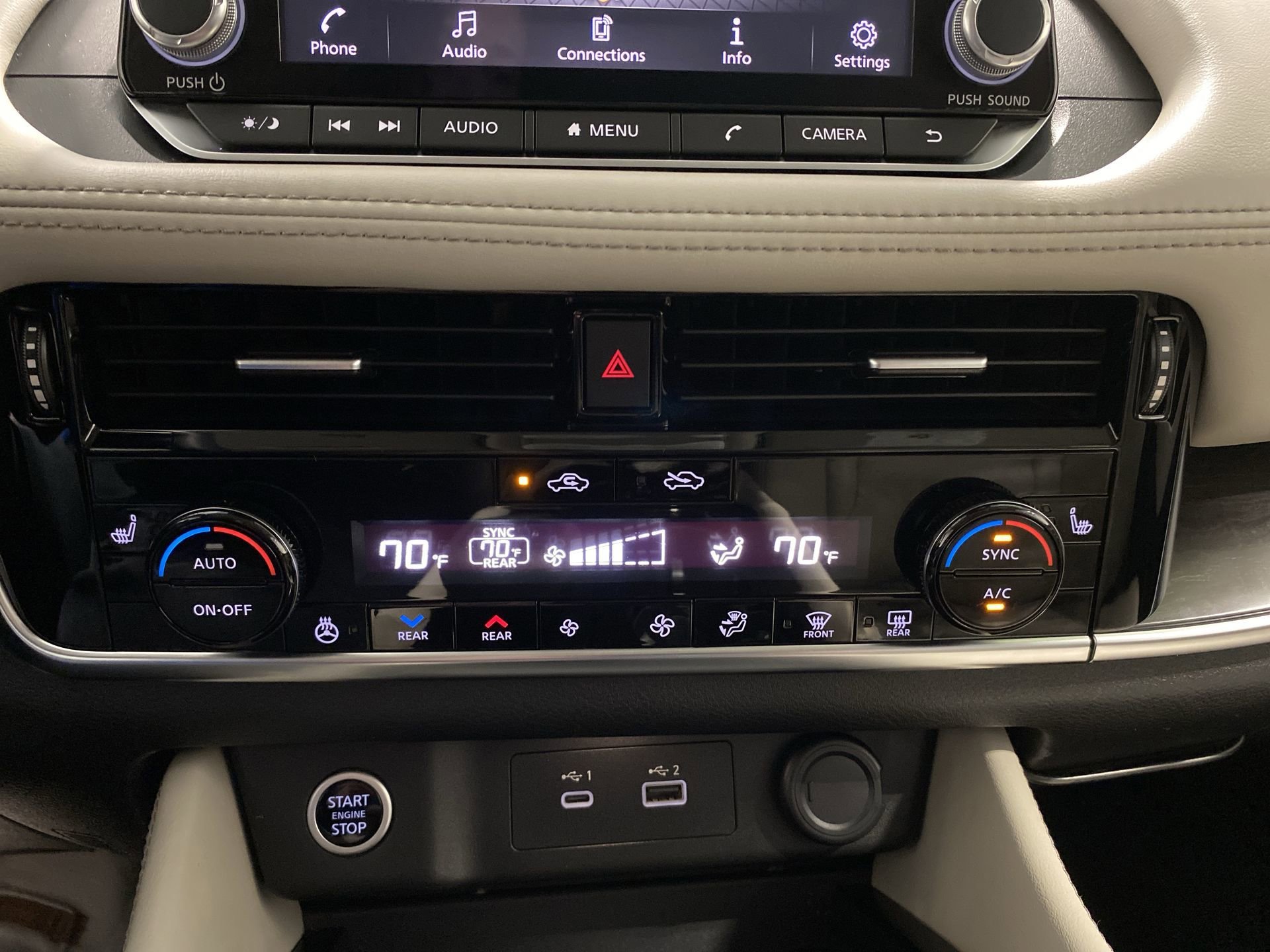 Used 2021 White Nissan SL image 17