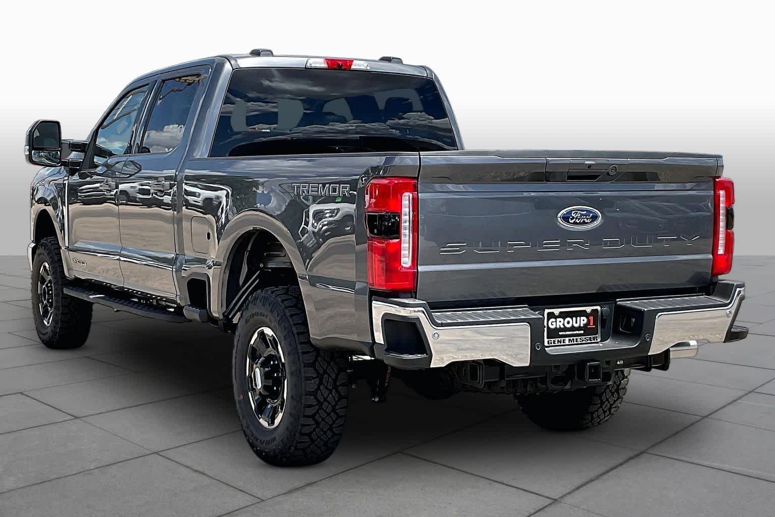 New 2026 Carbonized Gray Metallic Ford F-250® Lariat® image 12