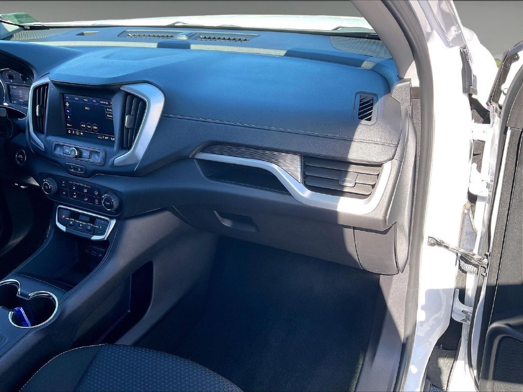 Used 2024 Summit White GMC SLE image 12