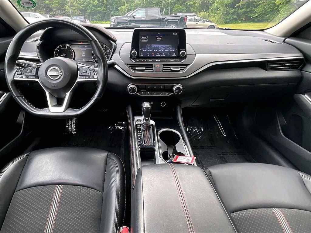 Used 2024 White Nissan 2.5 SR image 21