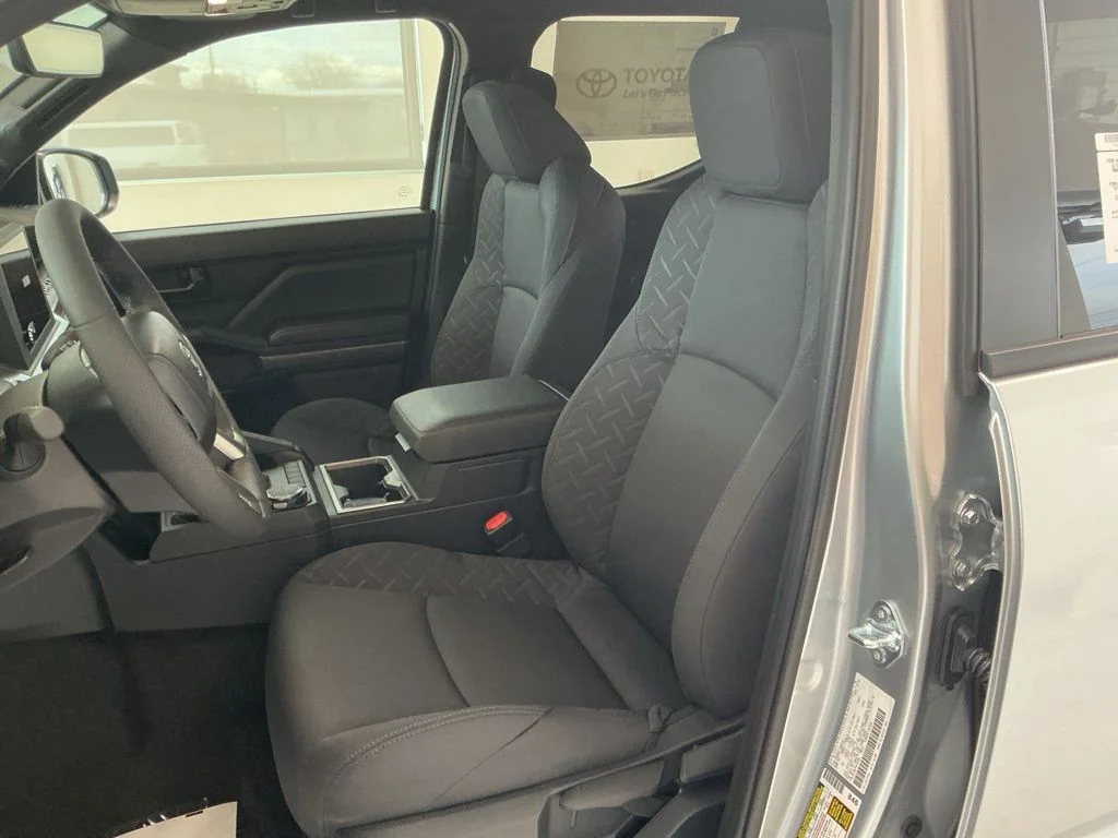 2026 Toyota Tacoma SR5 - Photo 13
