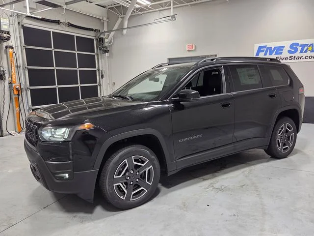 New 2026 Diamond Black Crystal Pearl-Coat Exterior Paint Jeep Limited image 3