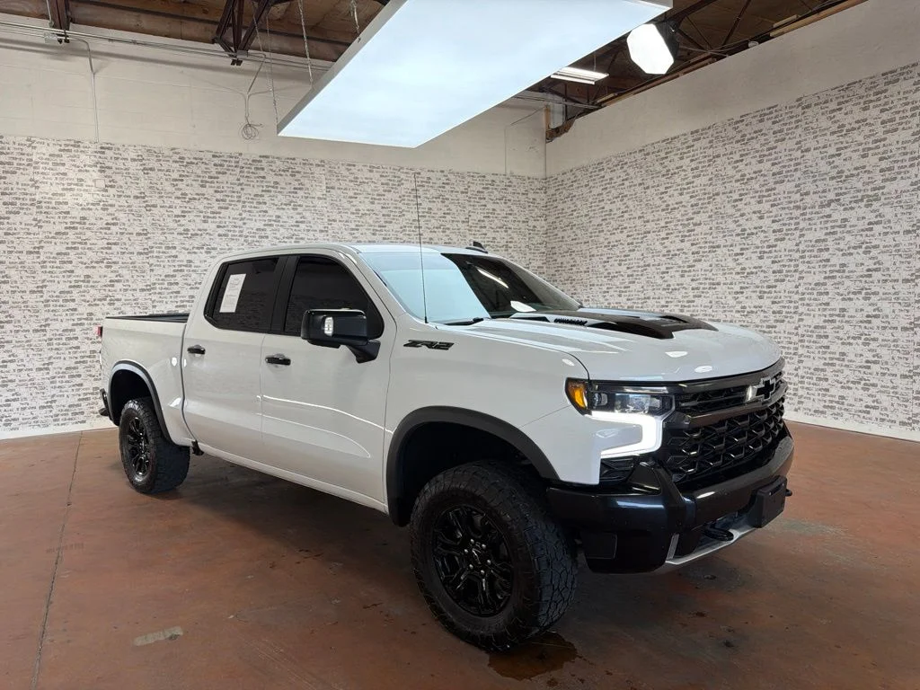 Used 2024 Summit White Chevrolet ZR2 image 1
