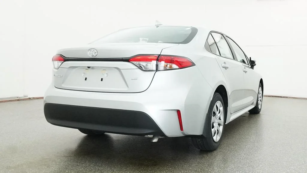 New 2026 Classic Silver Metallic Toyota LE image 21