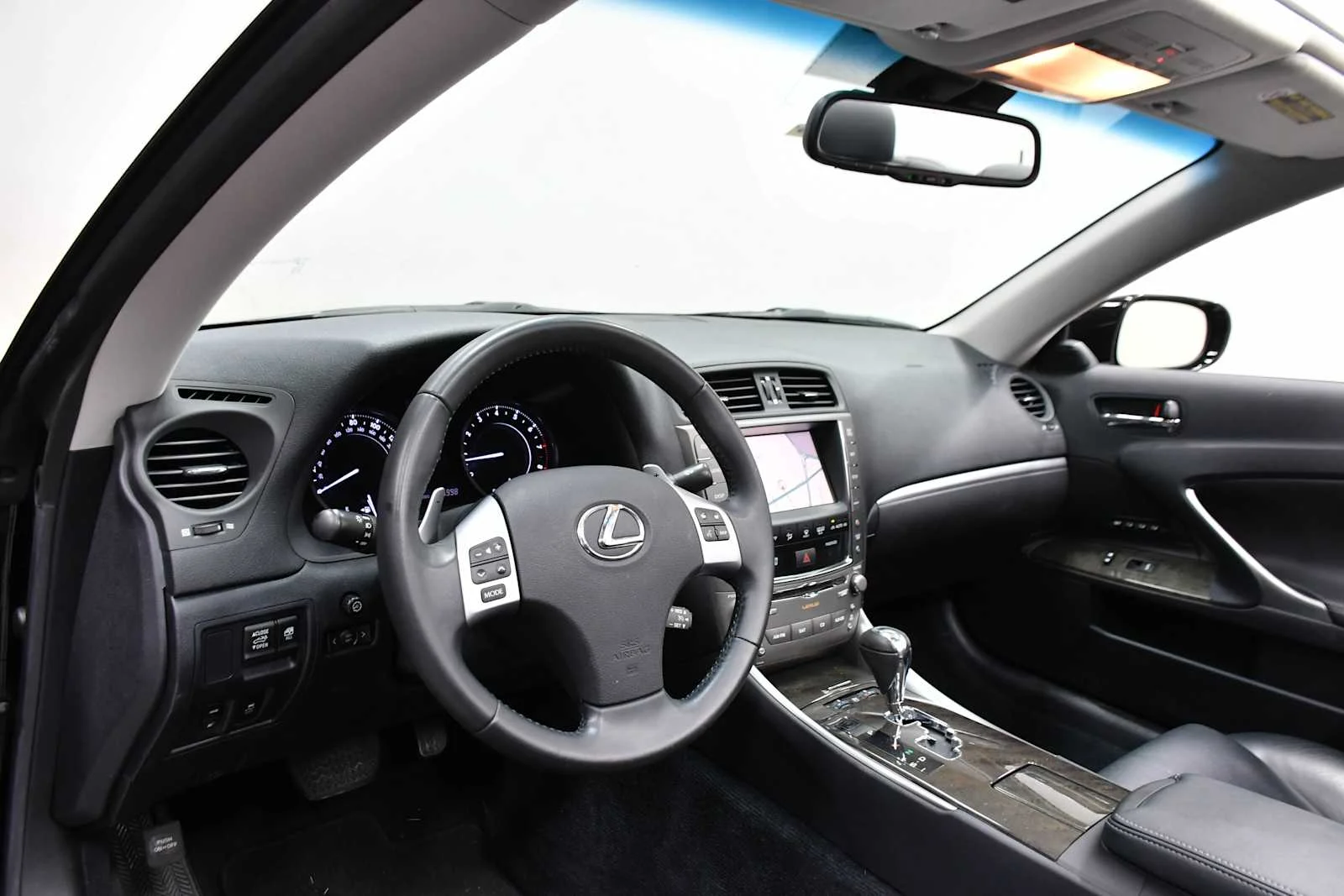 Used 2012 Obsidian Lexus  image 17