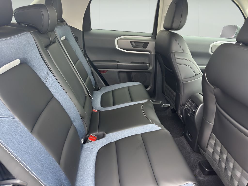 New 2026 Azure Gray Metallic Tri-Coat Ford Outer Banks® image 31