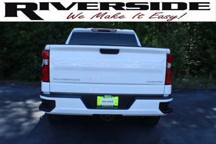 Used 2023 Summit White Chevrolet Custom image 15